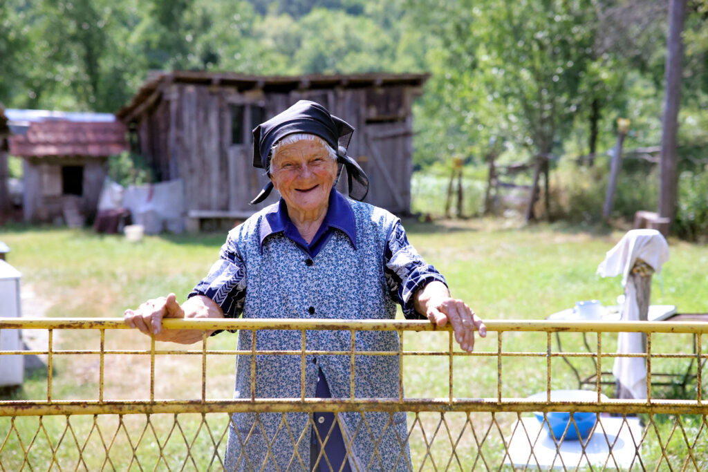 Kampanja “Samo ljudi”: zajedno osigurajmo topliju zimu za stanovnike okolice Gline